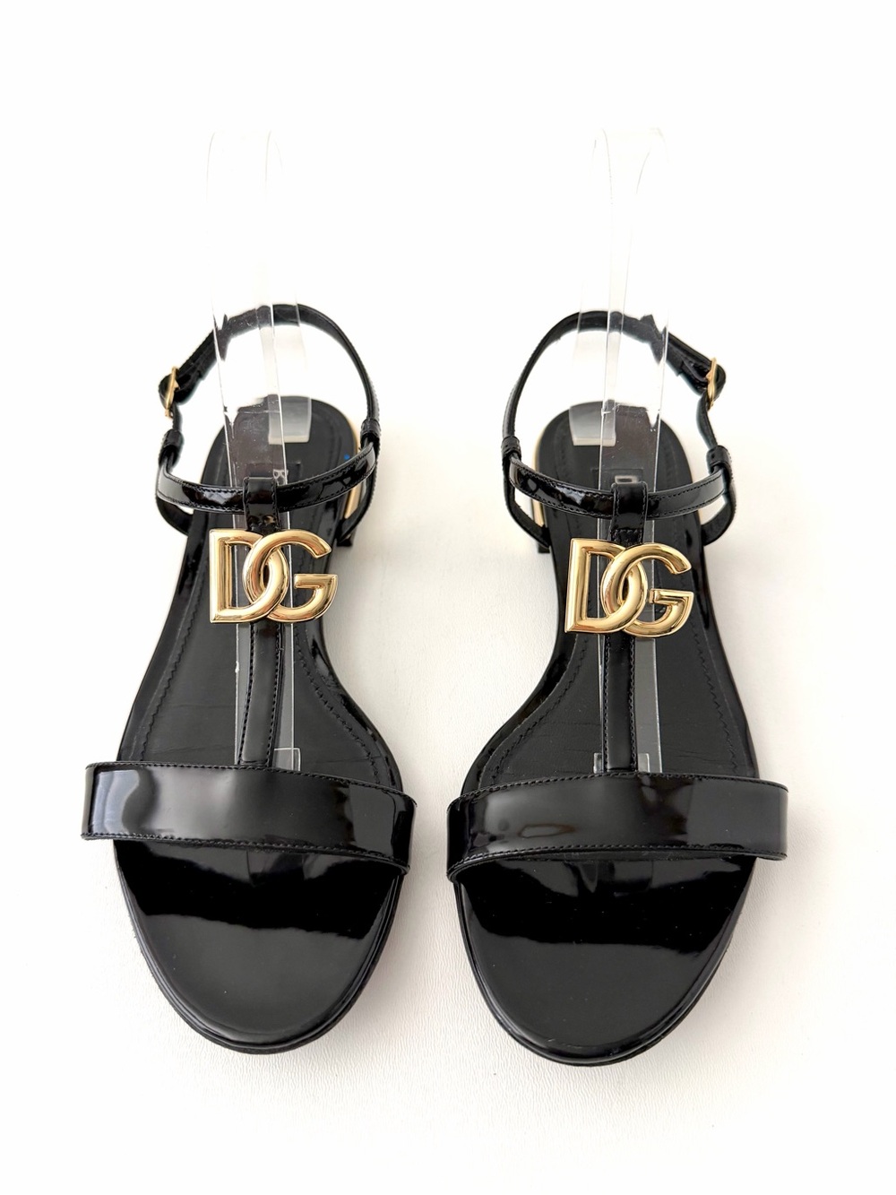 DOLCE & GABBANA | Black Patent DG Gold Logo Flat Sandals Ankle Strap EU 38.5 - Picture 3 of 13
